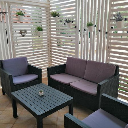 Apartman Mira Zaboric Dış mekan fotoğraf