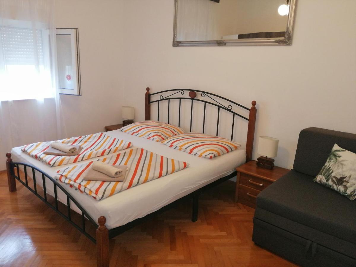 Apartman Mira Zaboric Dış mekan fotoğraf