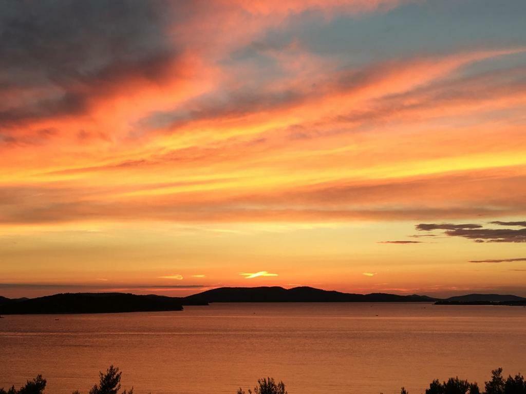 Apartman Mira Zaboric Dış mekan fotoğraf