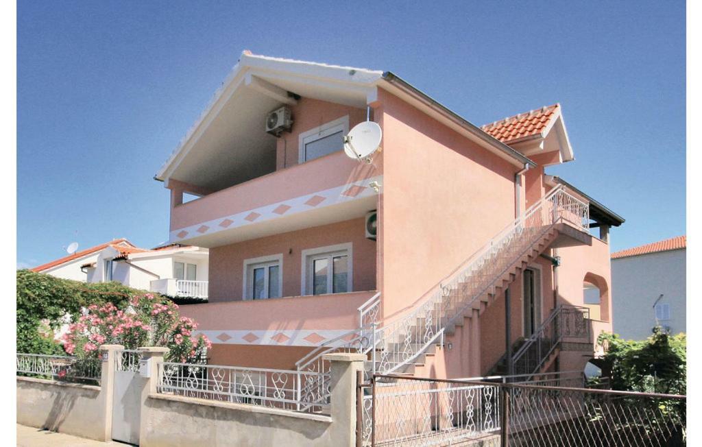 Apartman Mira Zaboric Dış mekan fotoğraf