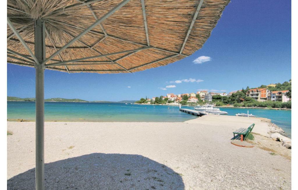 Apartman Mira Zaboric Dış mekan fotoğraf