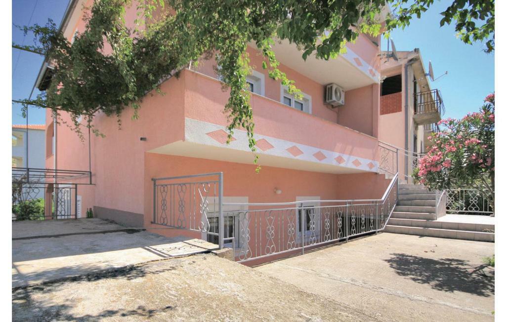 Apartman Mira Zaboric Dış mekan fotoğraf